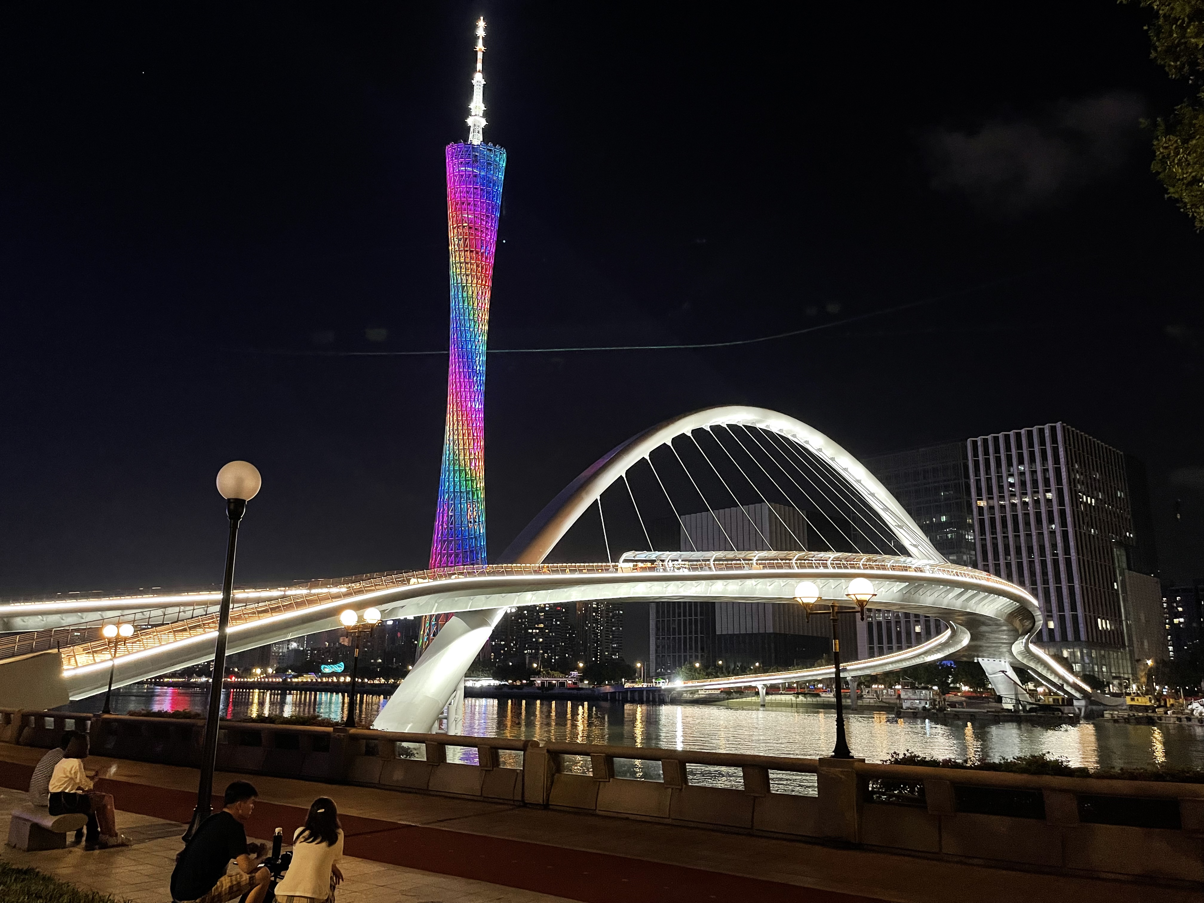 1.3.3，海心沙人行天橋.jpg